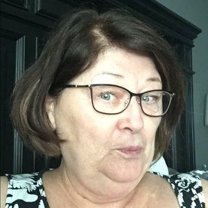 Meet your Posher, Michele